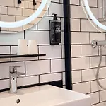 酒店 Ibis Petite Camargue 吕内尔