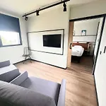 Ibis Petite Camargue 酒店 吕内尔