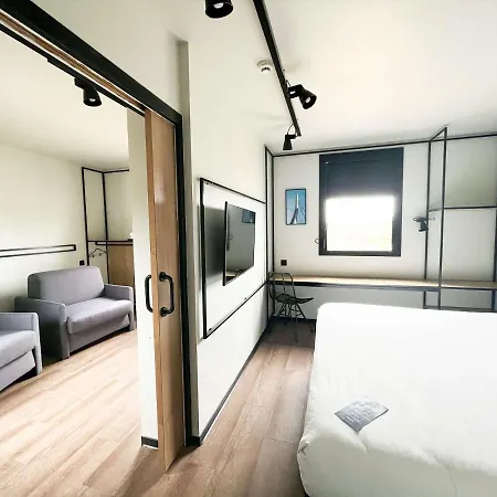 Ibis Petite Camargue מלון 3*