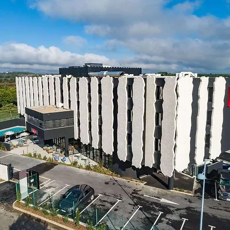 מלון Ibis Petite Camargue 3*