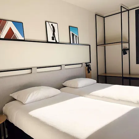 Ibis Petite Camargue מלון