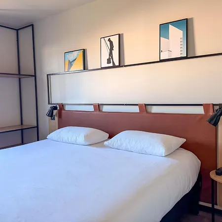 Ibis Petite Camargue מלון