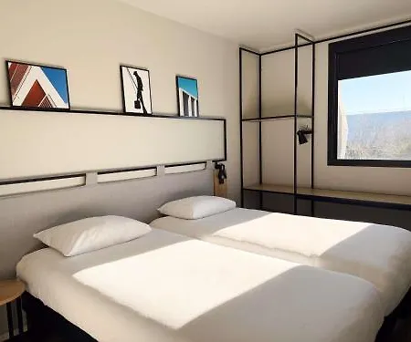 Ibis Petite Camargue מלון 3*