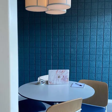 Ibis Petite Camargue 3* לונל