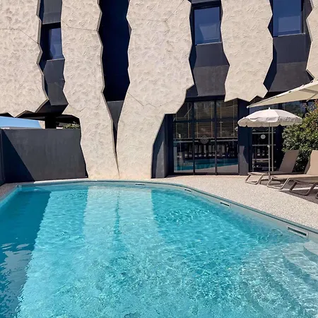 Ibis Petite Camargue فندق