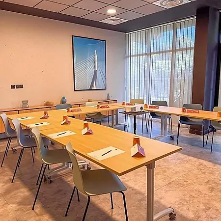 Ibis Petite Camargue 3*