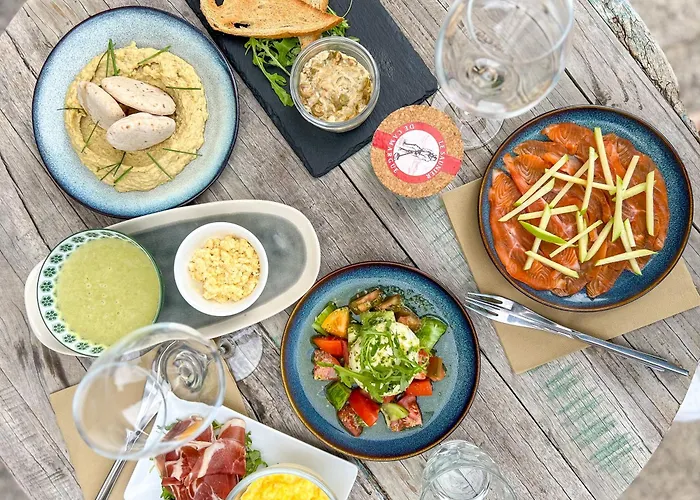 Ibis Petite Camargue Hotel